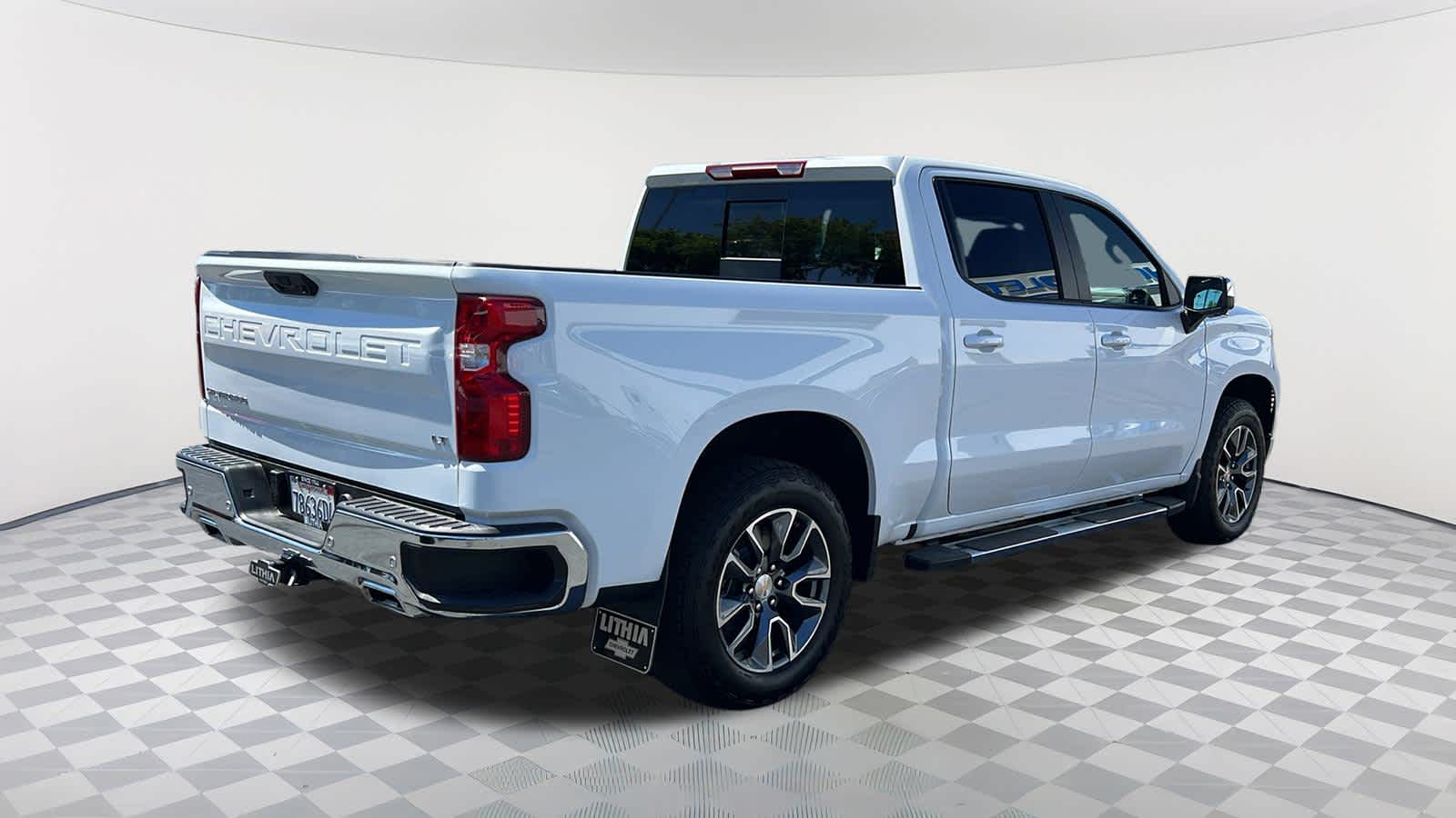 Thumbnail: 2025 Chevrolet Silverado 1500 - 5