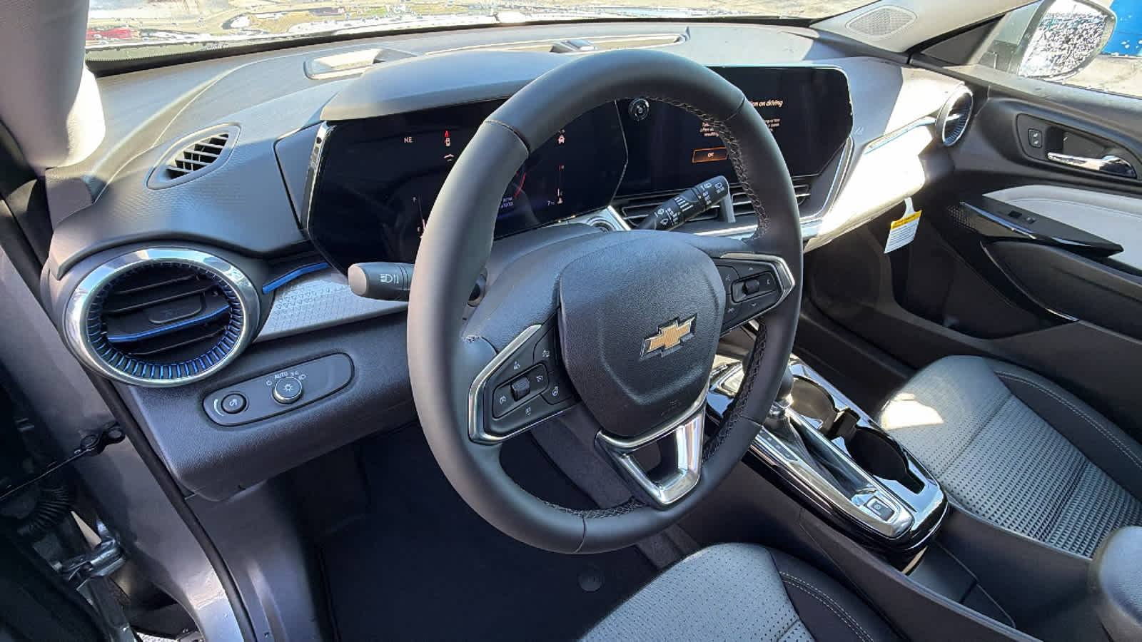 Thumbnail: 2026 Chevrolet Trax - 10