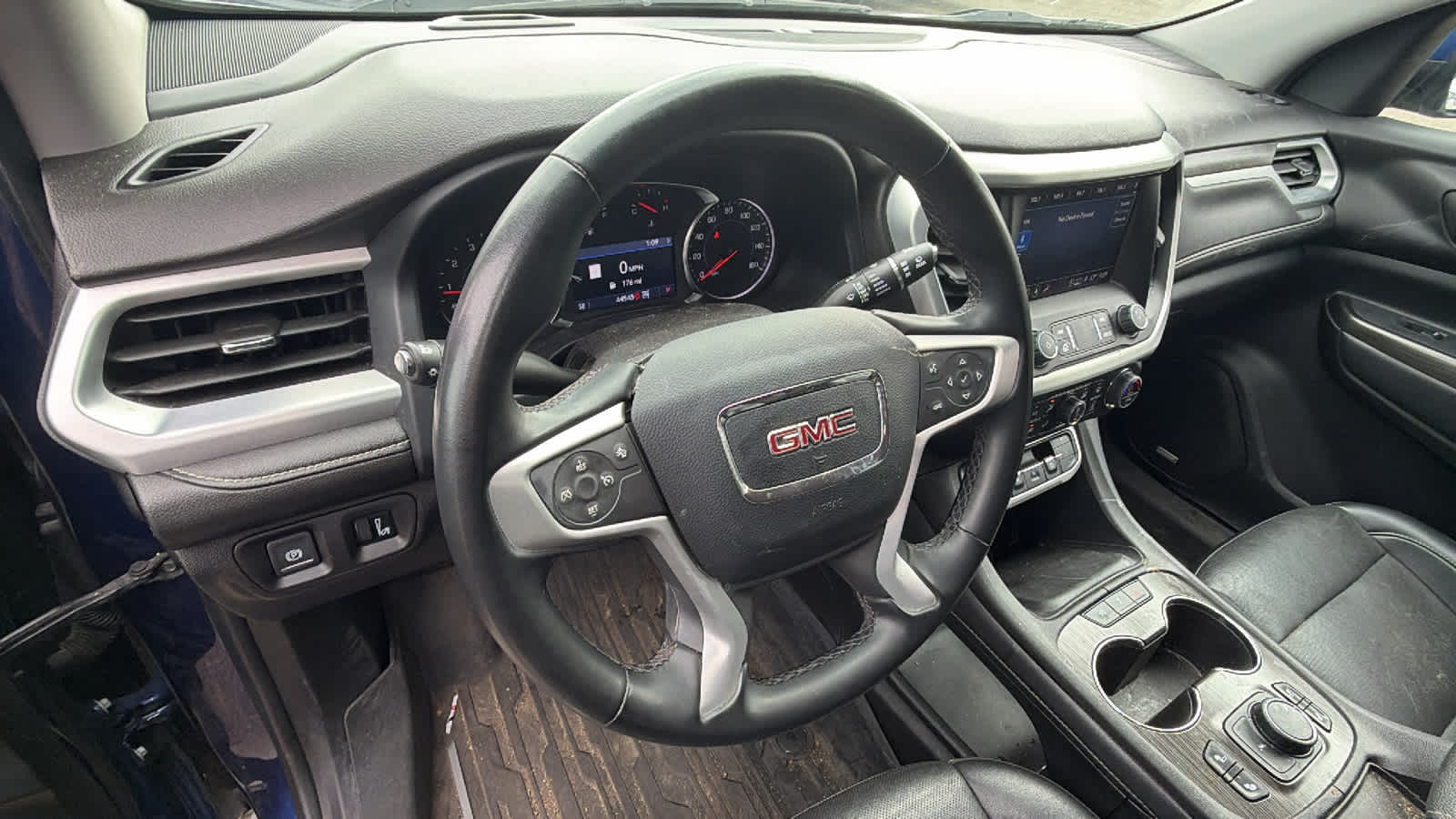 Thumbnail: 2023 GMC Acadia - 10