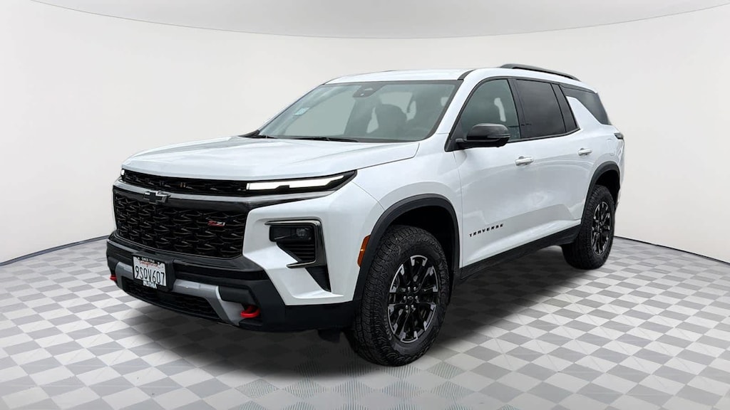 Certified 2025 Chevrolet Traverse Z71 SUV