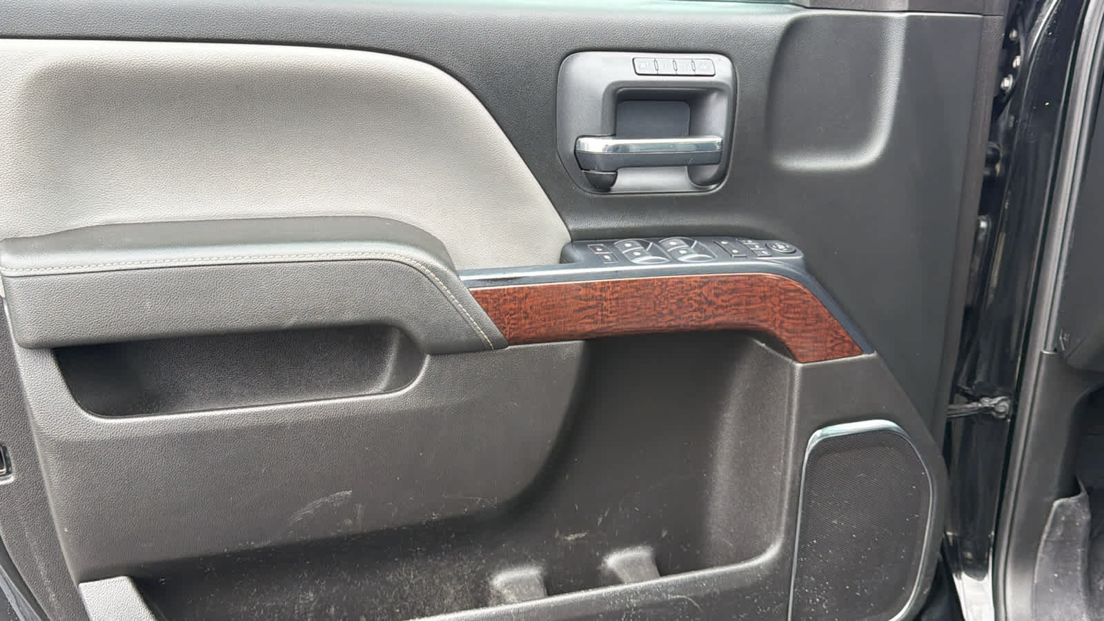 Thumbnail: 2018 GMC Sierra 2500 - 23