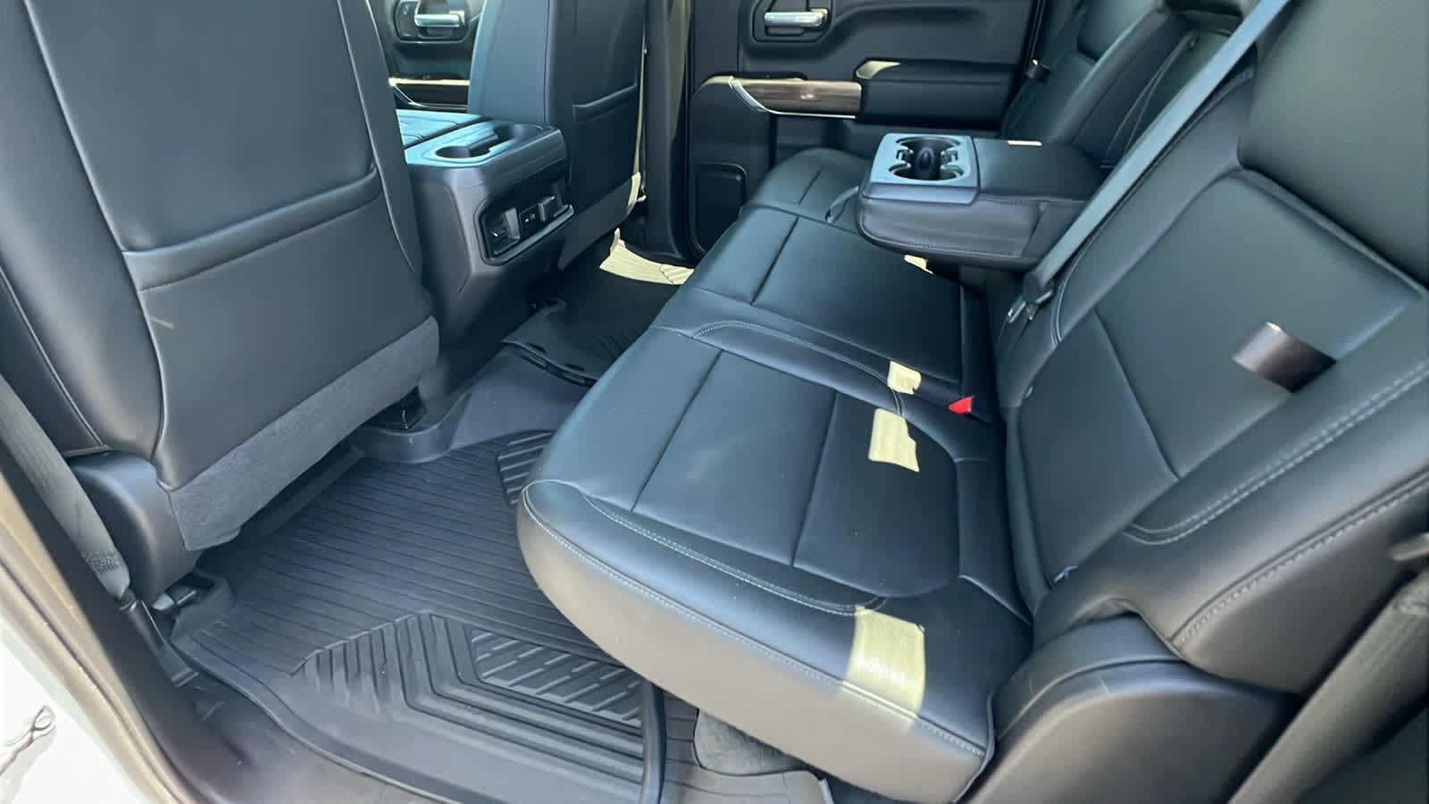 Thumbnail: 2020 Chevrolet Silverado 1500 - 17