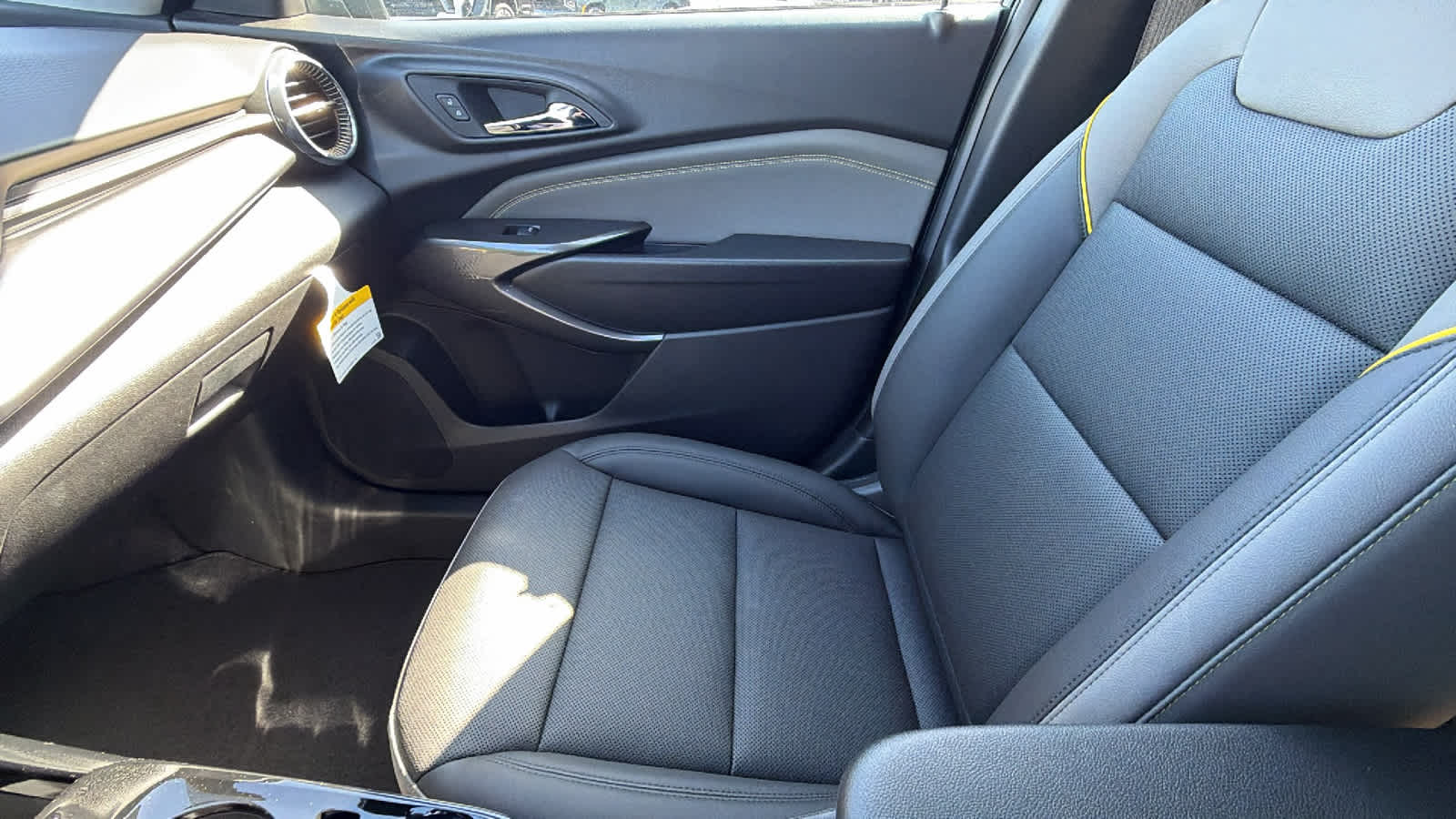 Thumbnail: 2026 Chevrolet Trax - 12