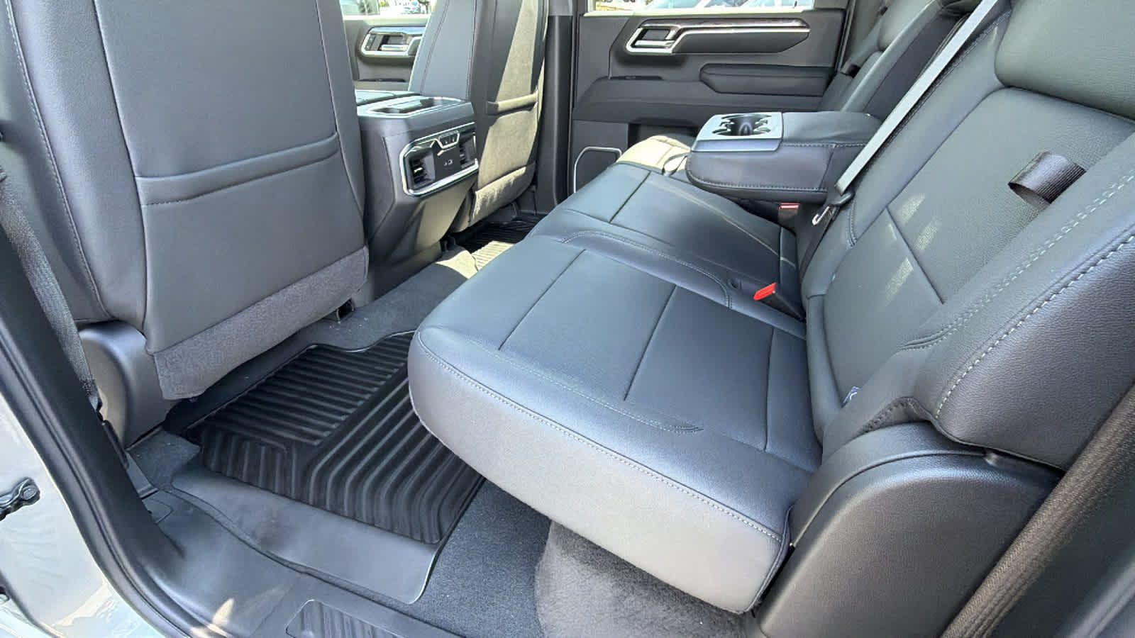 Thumbnail: 2026 Chevrolet Silverado 2500 - 24