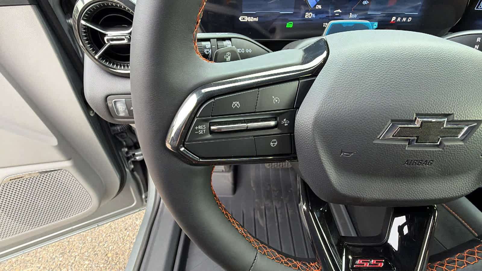 Thumbnail: 2026 Chevrolet Blazer EV - 19