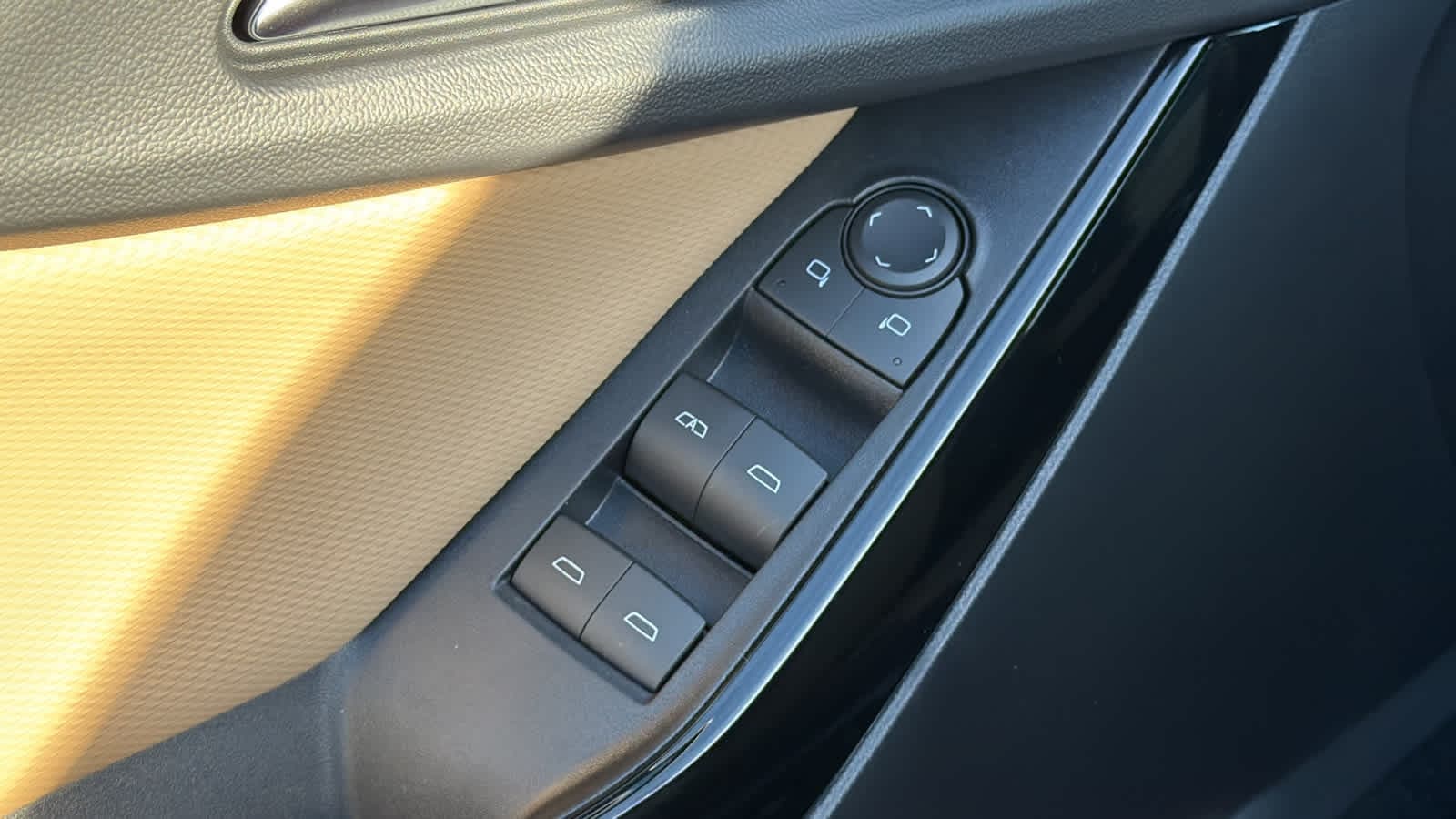 Thumbnail: 2026 Chevrolet Equinox - 22