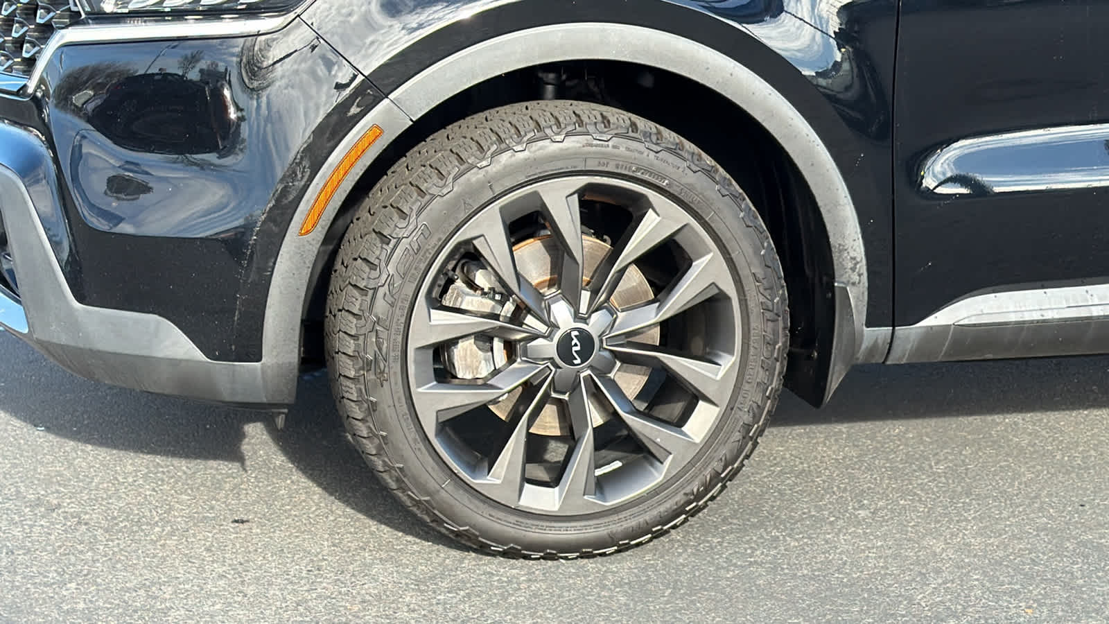 Thumbnail: 2022 Kia Sorento - 9