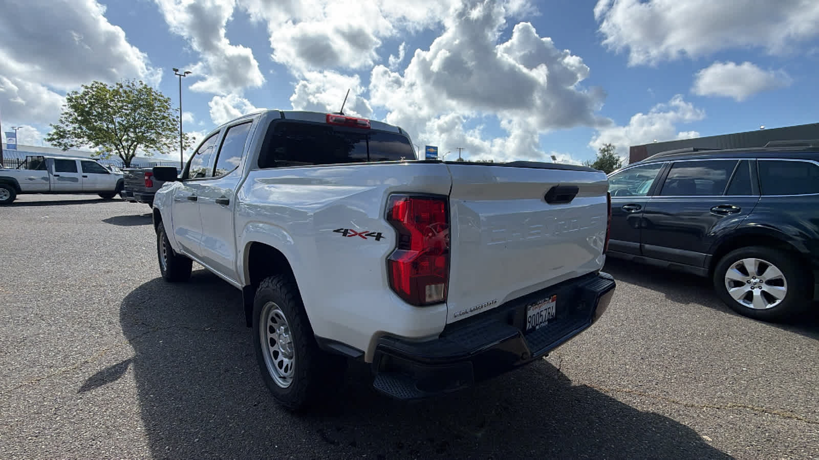 Thumbnail: 2023 Chevrolet Colorado - 7