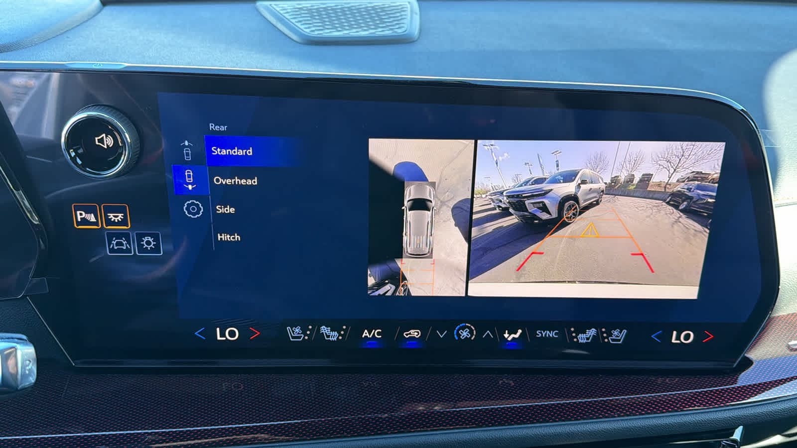 Thumbnail: 2026 Chevrolet Traverse - 16