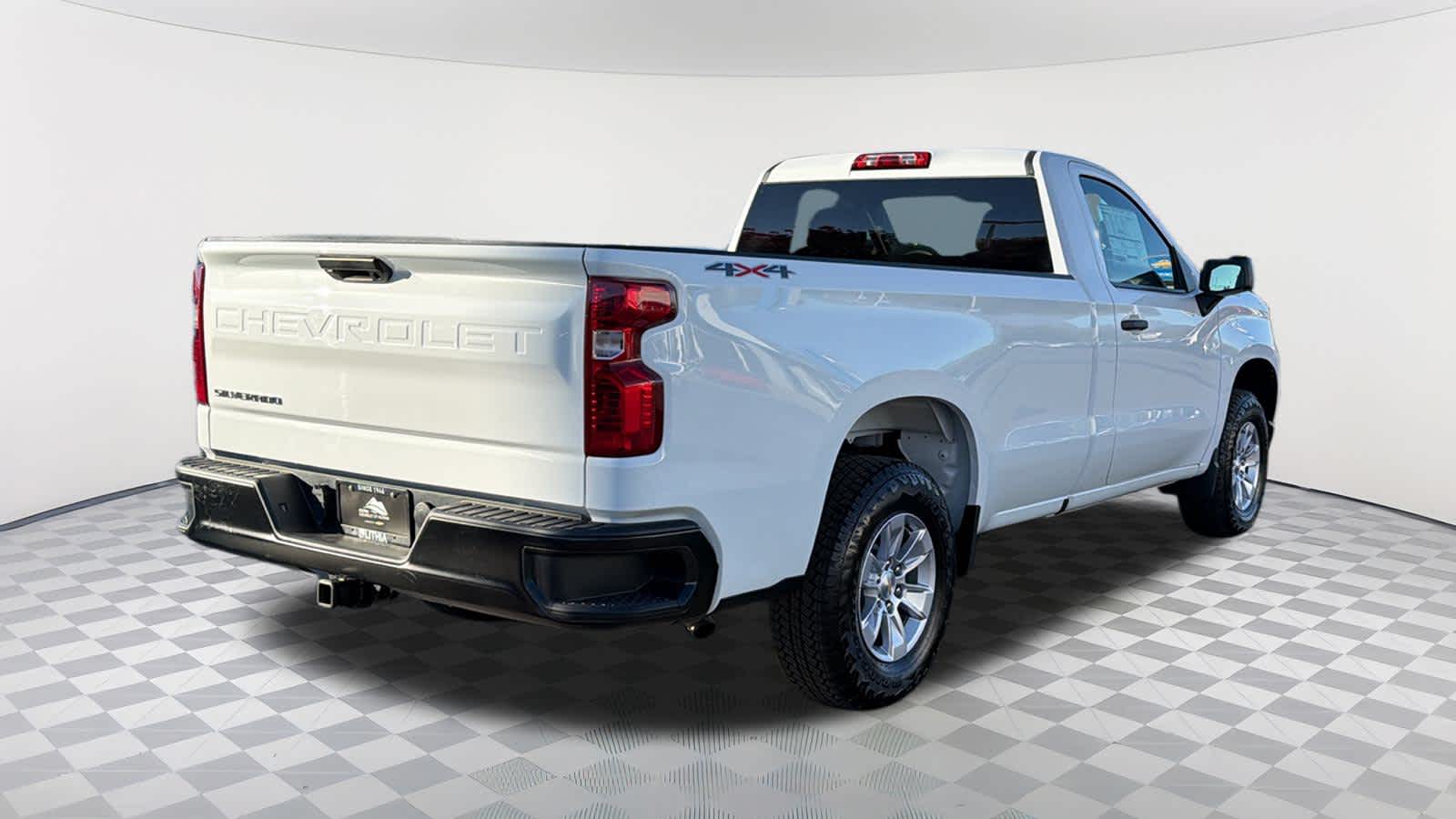 Thumbnail: 2026 Chevrolet Silverado 1500 - 5