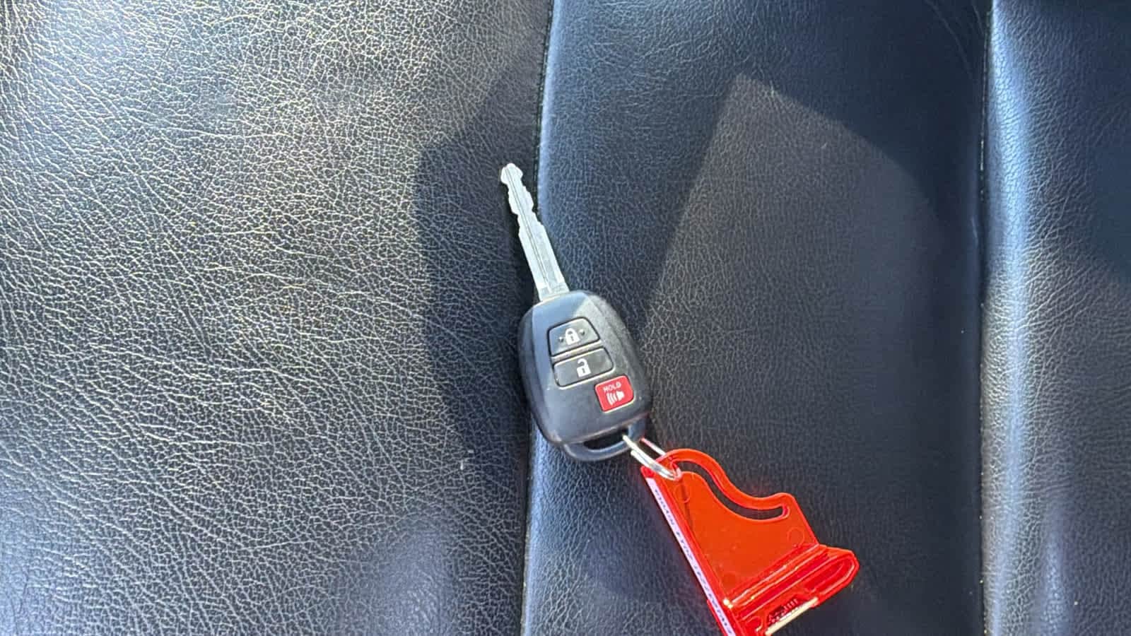 Thumbnail: 2014 Toyota RAV4 - 20