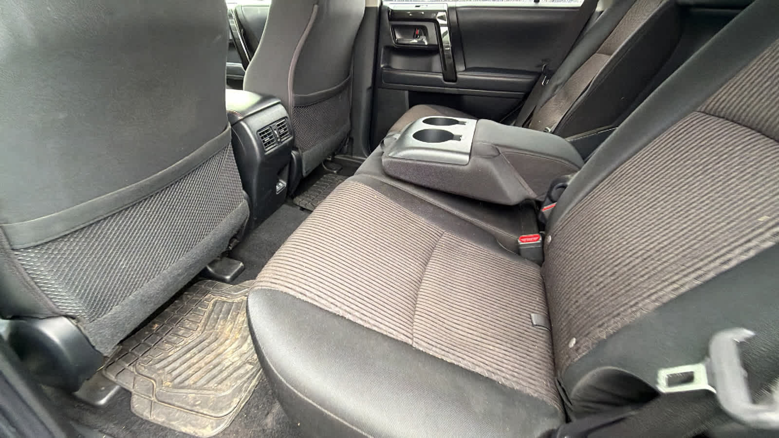 Thumbnail: 2021 Toyota 4Runner - 17