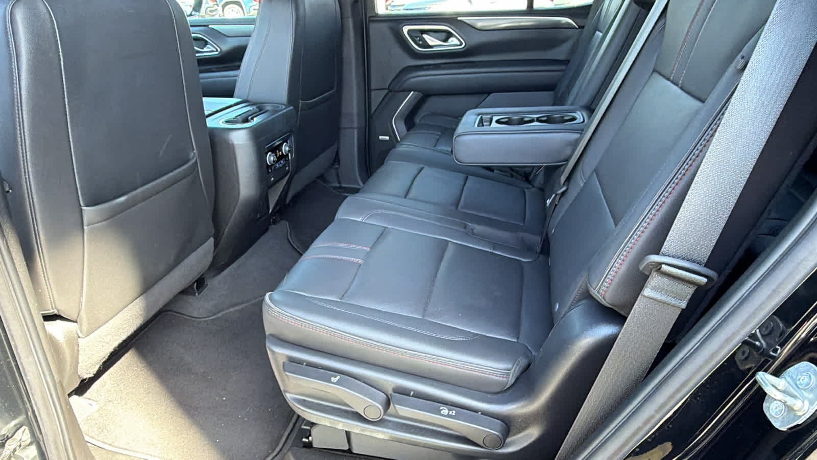 Thumbnail: 2022 Chevrolet Tahoe - 23
