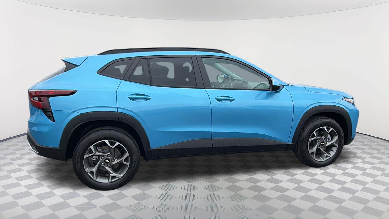 Thumbnail: 2026 Chevrolet Trax - 4