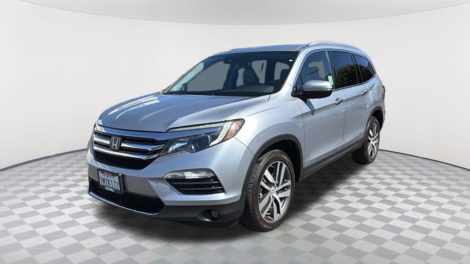 Used 2016 Honda Pilot Touring with VIN 5FNYF6H95GB013779 for sale in Redding, CA