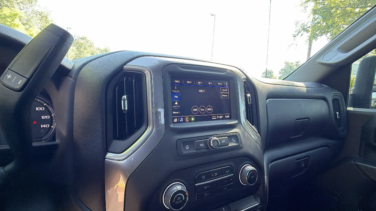 Thumbnail: 2026 Chevrolet Silverado 3500 - 14