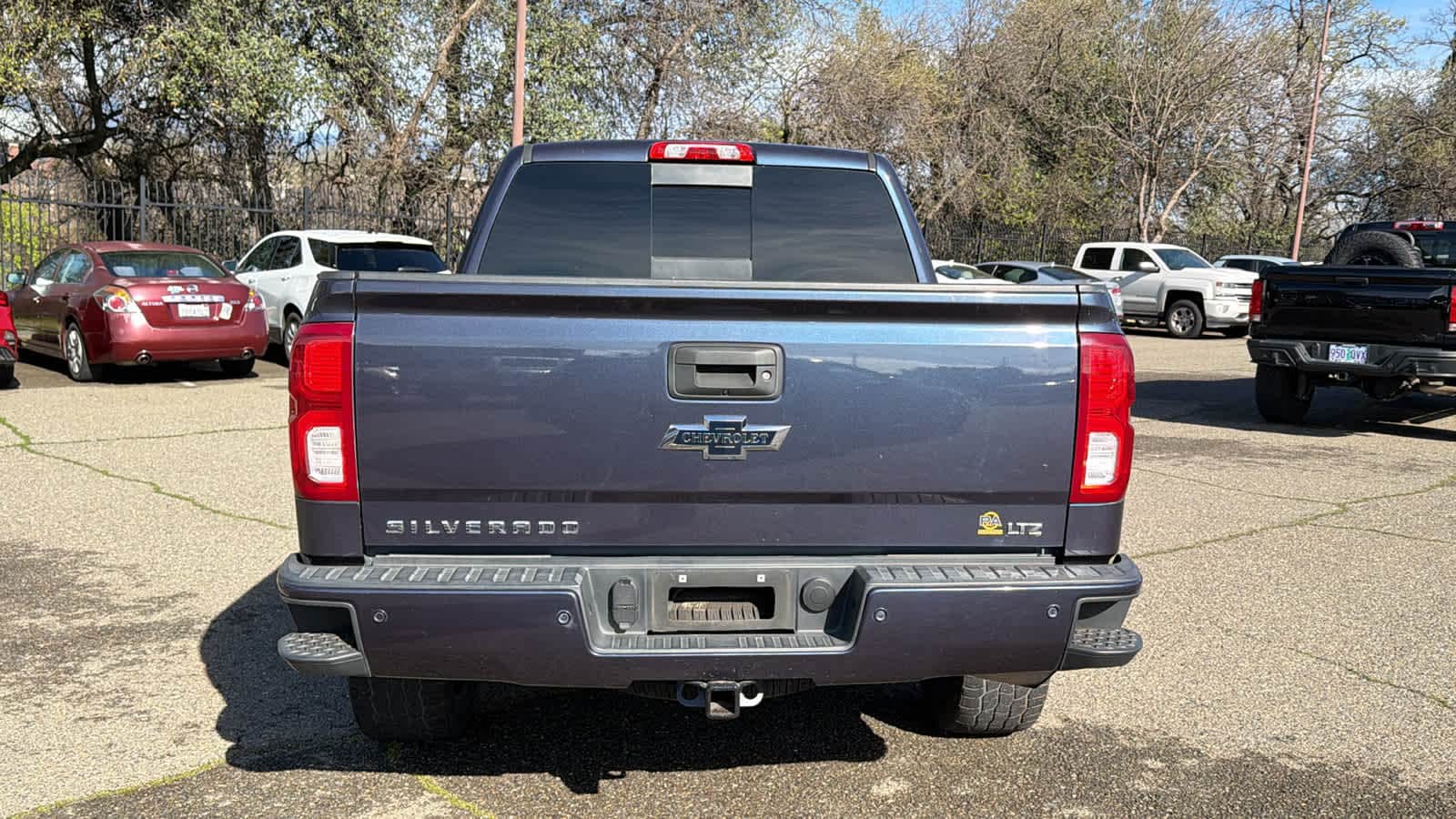 Thumbnail: 2018 Chevrolet Silverado 1500 - 6