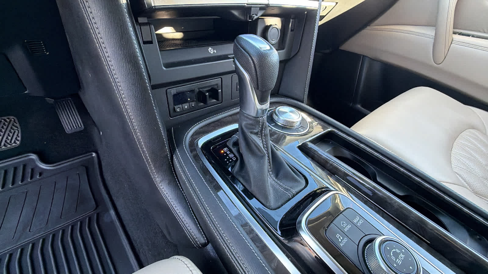 Thumbnail: 2023 Nissan Armada - 13