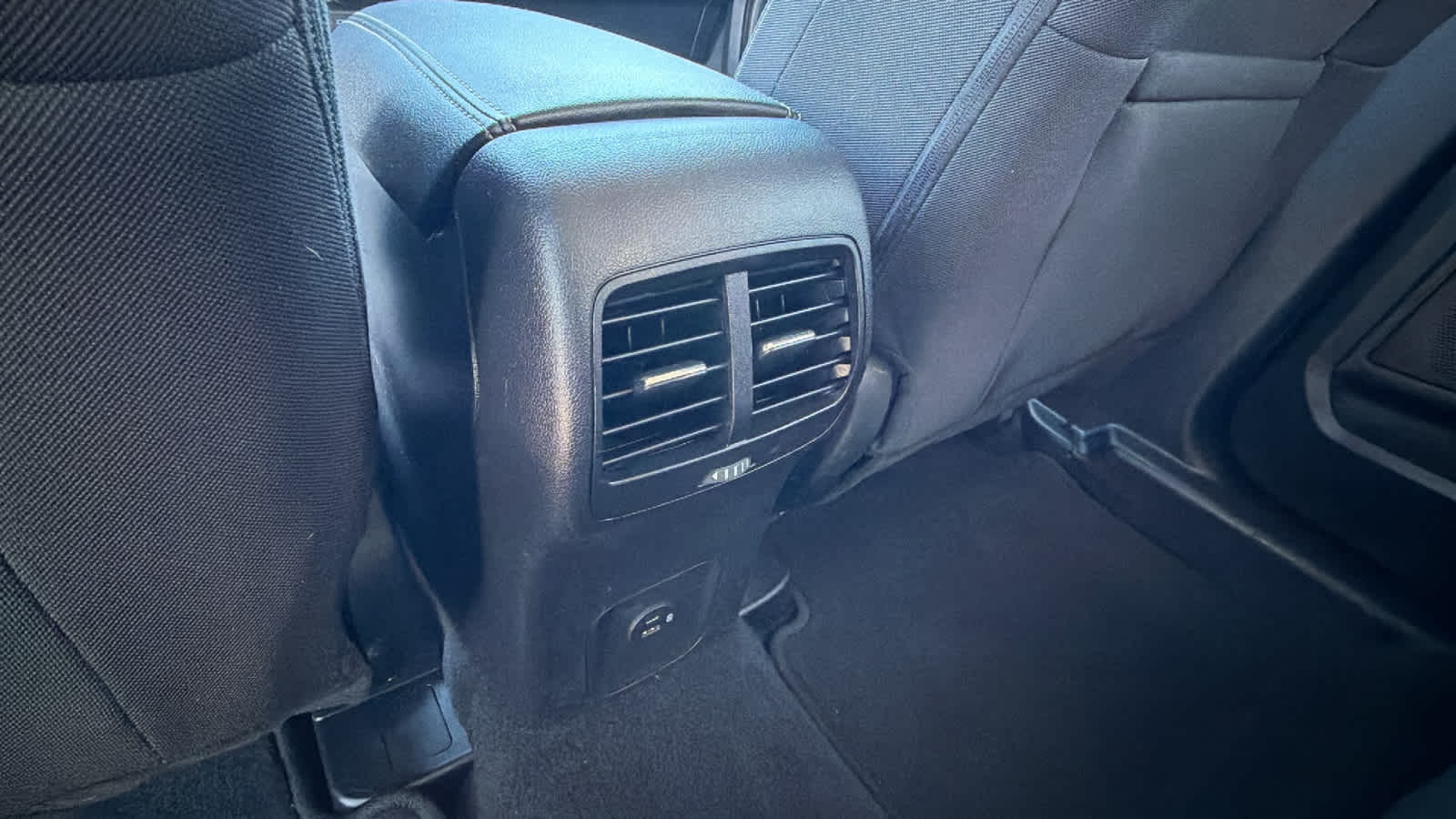 Thumbnail: 2022 Ford Escape - 25