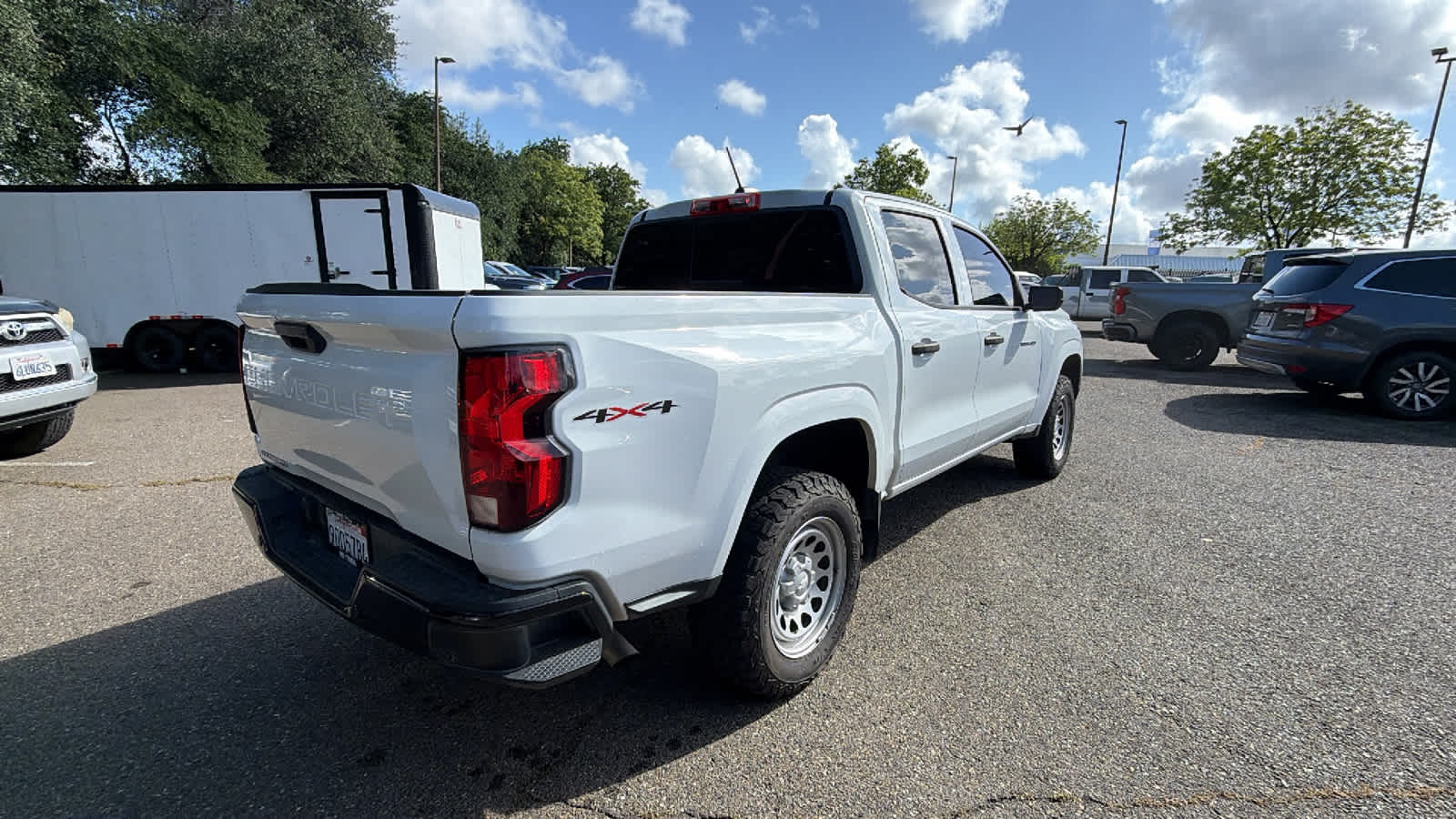 Thumbnail: 2023 Chevrolet Colorado - 5