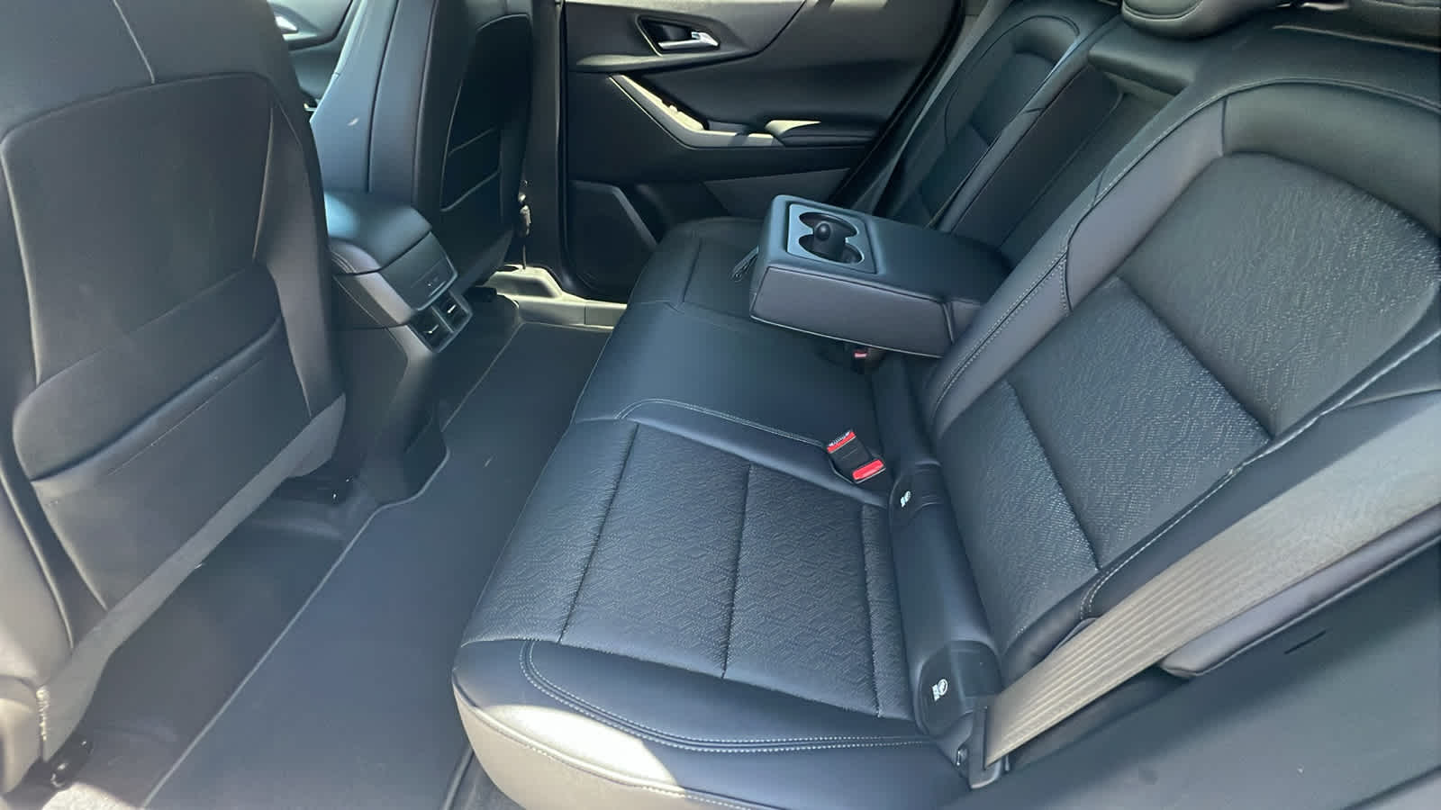Thumbnail: 2025 Chevrolet Equinox - 24