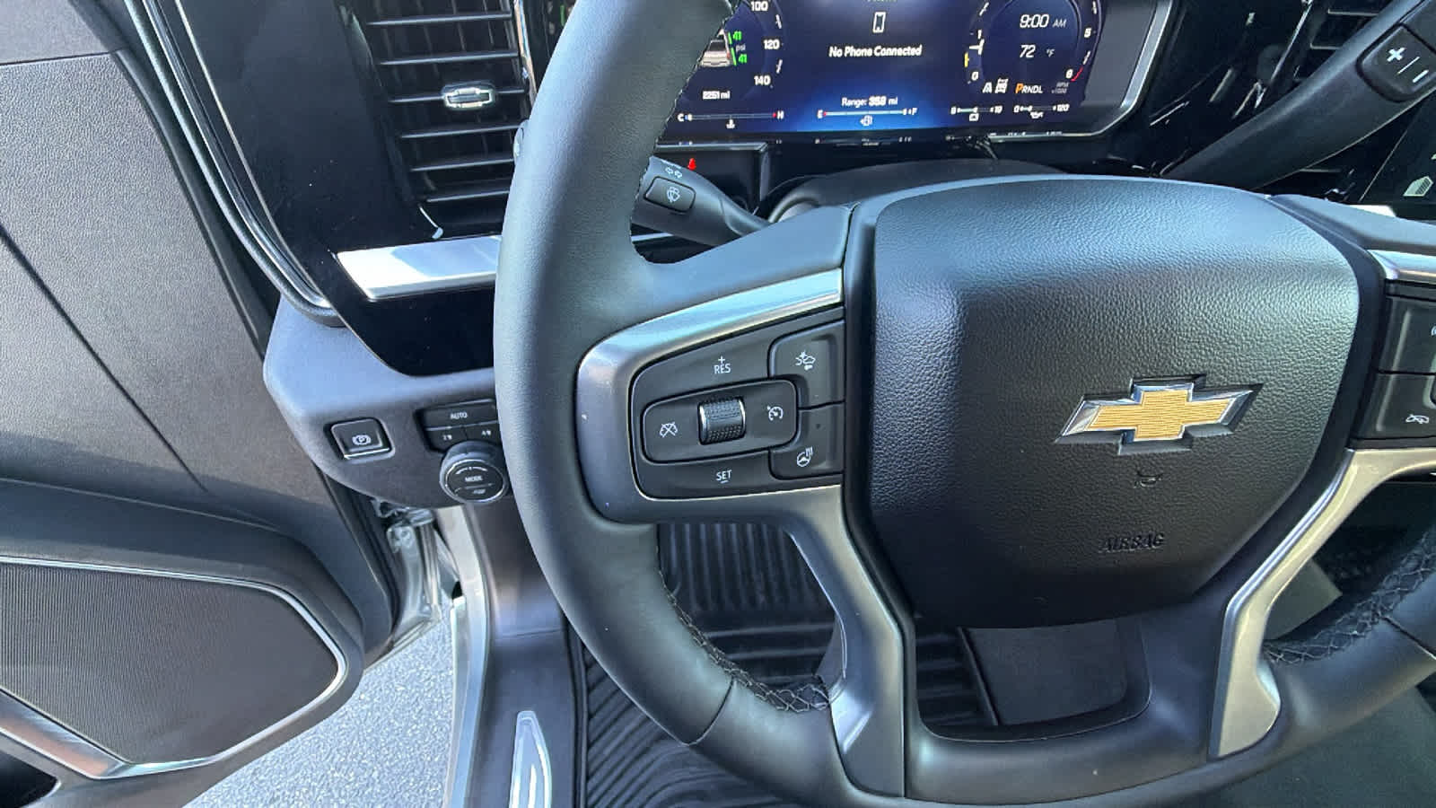 Thumbnail: 2026 Chevrolet Silverado 1500 - 19