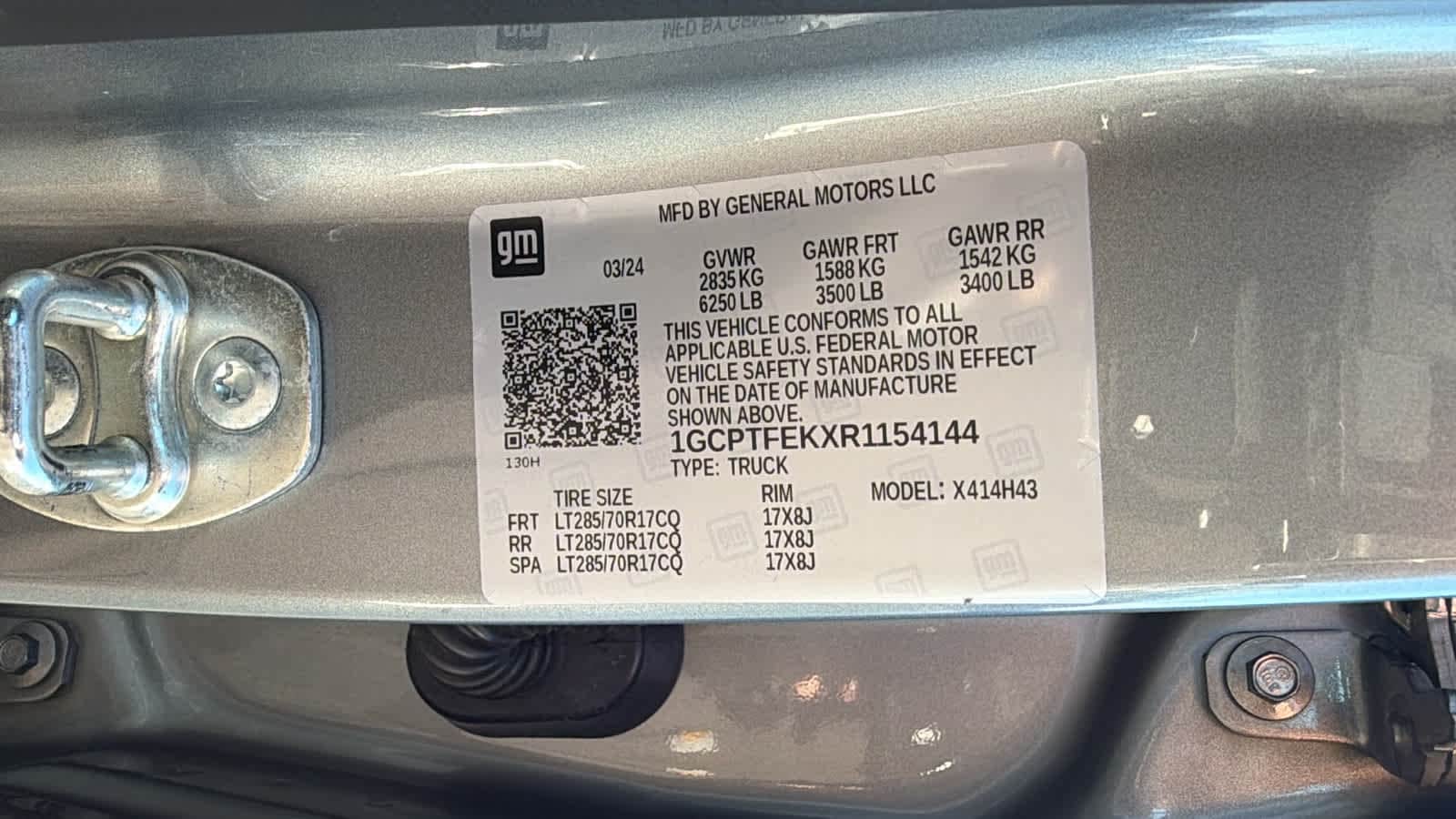 Thumbnail: 2024 Chevrolet Colorado - 21