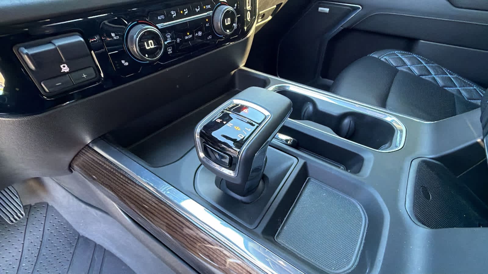 Thumbnail: 2023 Chevrolet Silverado 1500 - 12