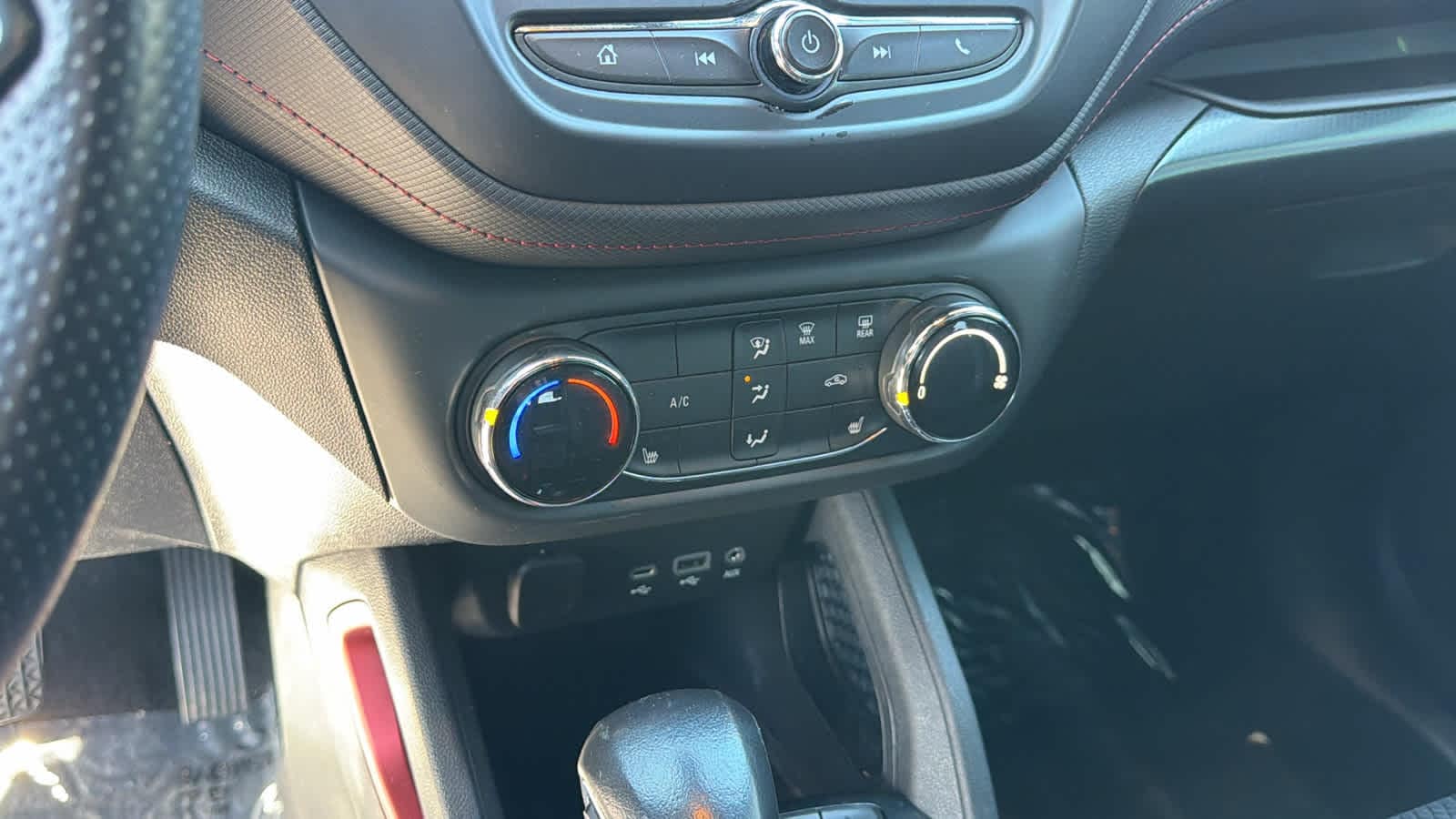 Thumbnail: 2021 Chevrolet TrailBlazer - 13