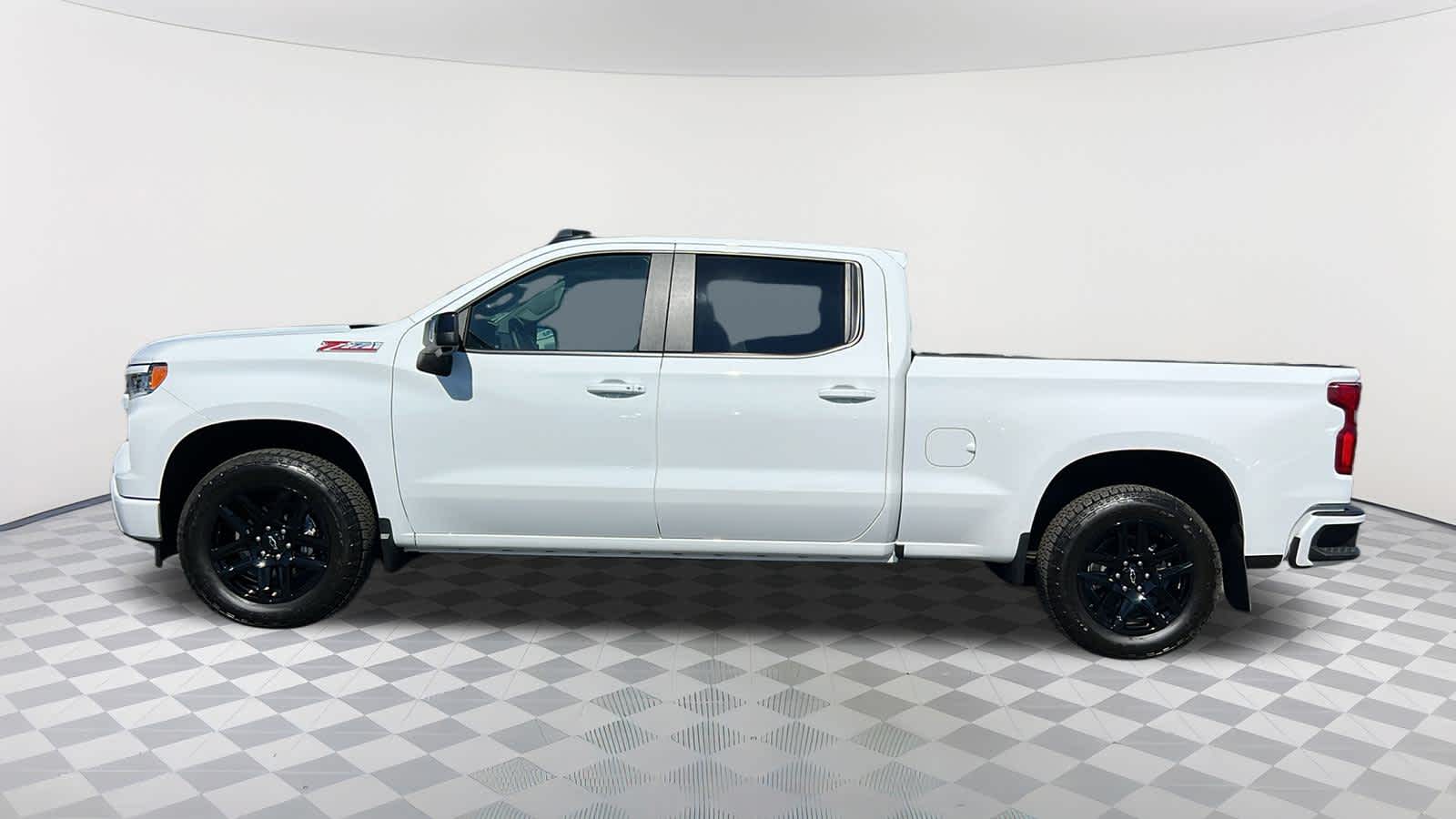 Thumbnail: 2025 Chevrolet Silverado 1500 - 8