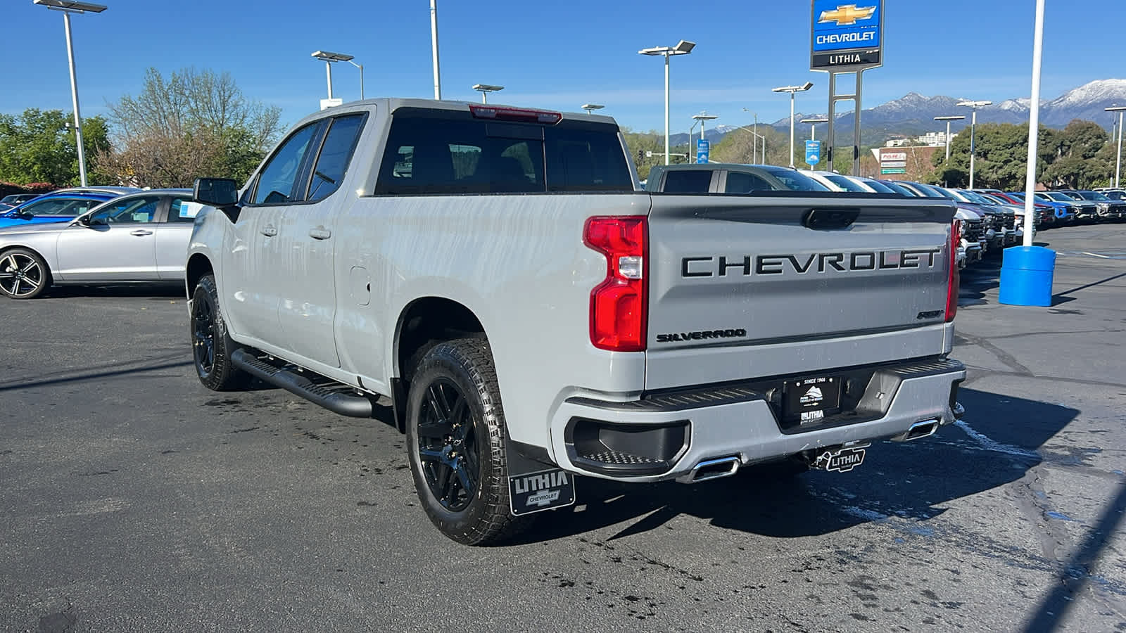 Thumbnail: 2025 Chevrolet Silverado 1500 - 7