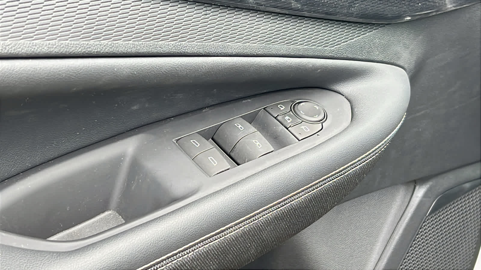 Thumbnail: 2024 Chevrolet Blazer EV - 22