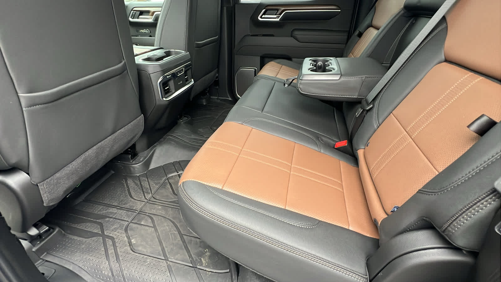 Thumbnail: 2025 Chevrolet Silverado 1500 - 24