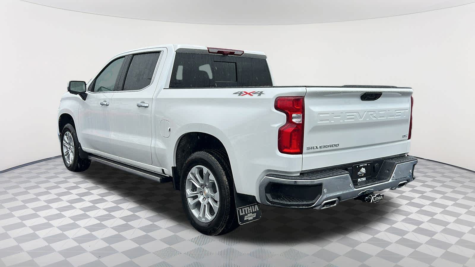 Thumbnail: 2025 Chevrolet Silverado 1500 - 4