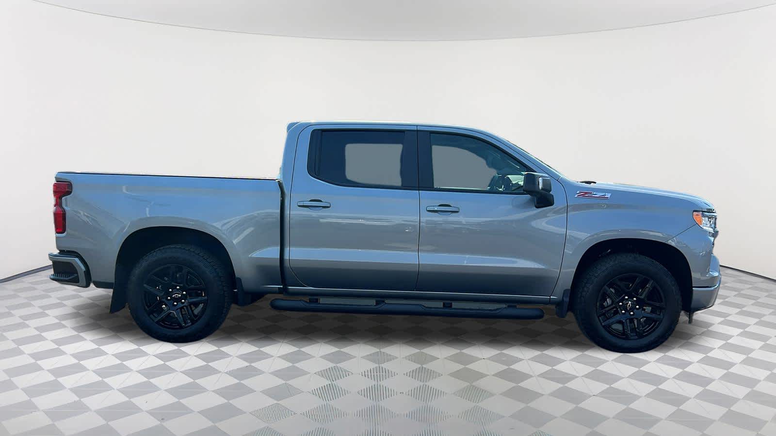 2025 Chevrolet Silverado 1500 RST photo 4