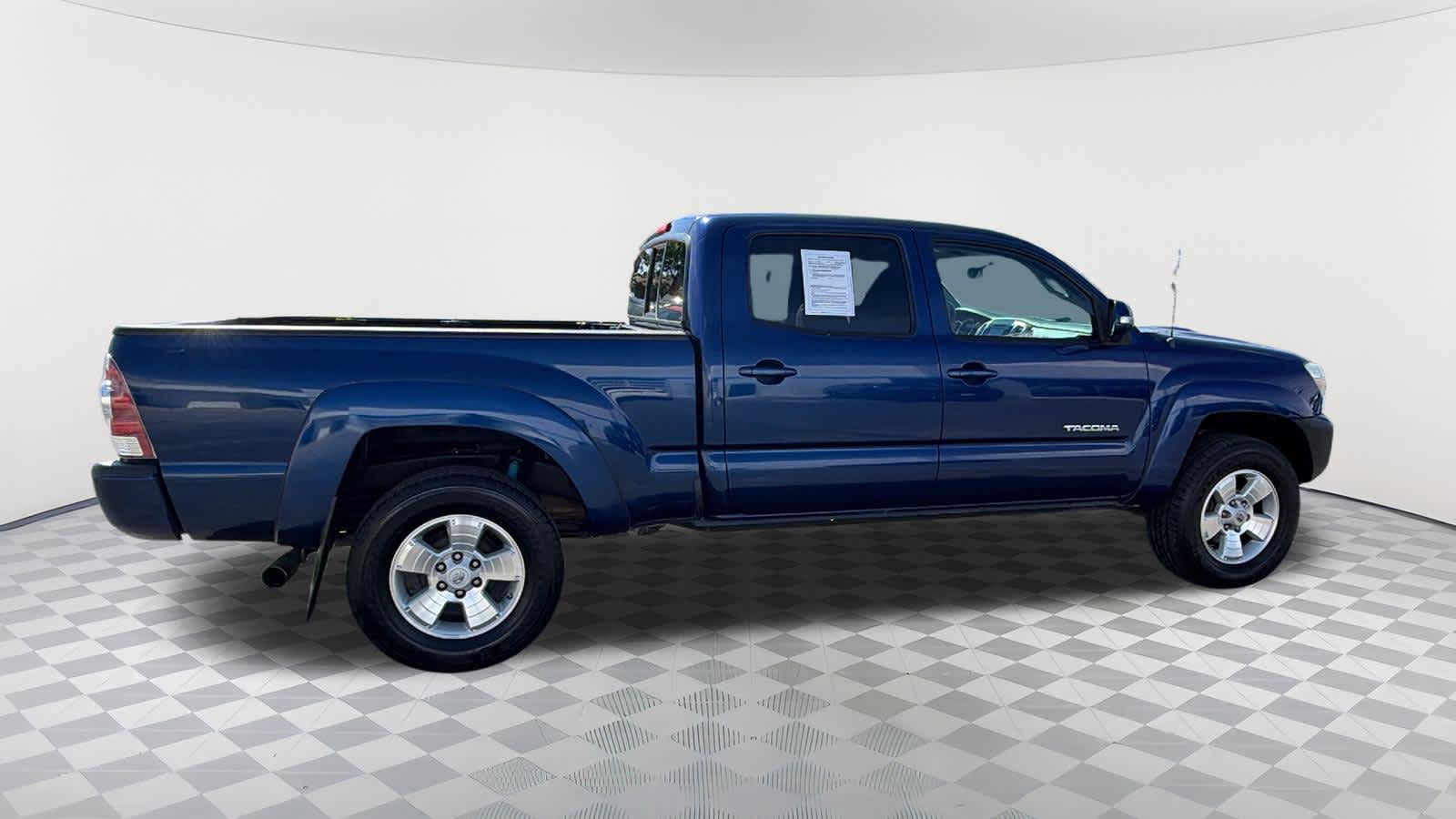 Thumbnail: 2014 Toyota Tacoma - 4