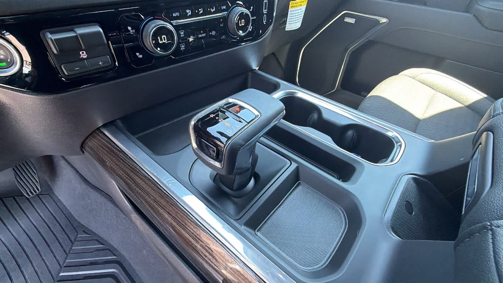 2026 Chevrolet Silverado 1500 RST - Photo 13