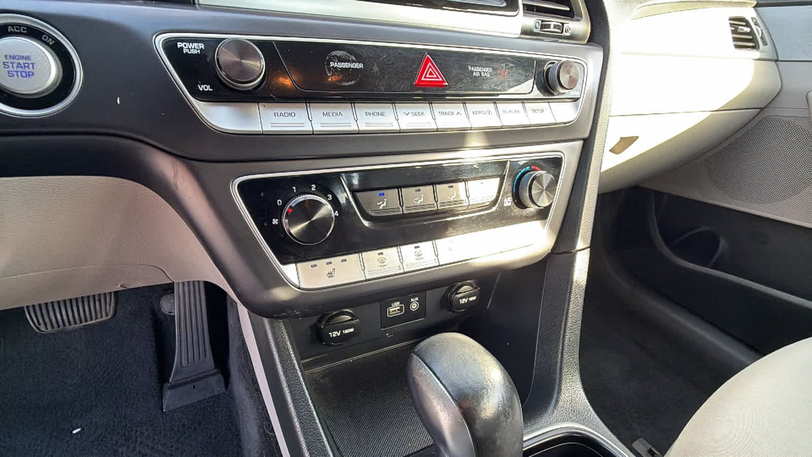 Thumbnail: 2018 Hyundai Sonata - 14