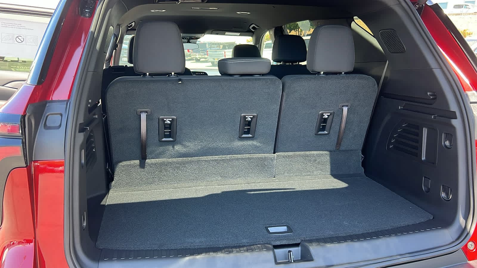 Thumbnail: 2025 Chevrolet Traverse - 27