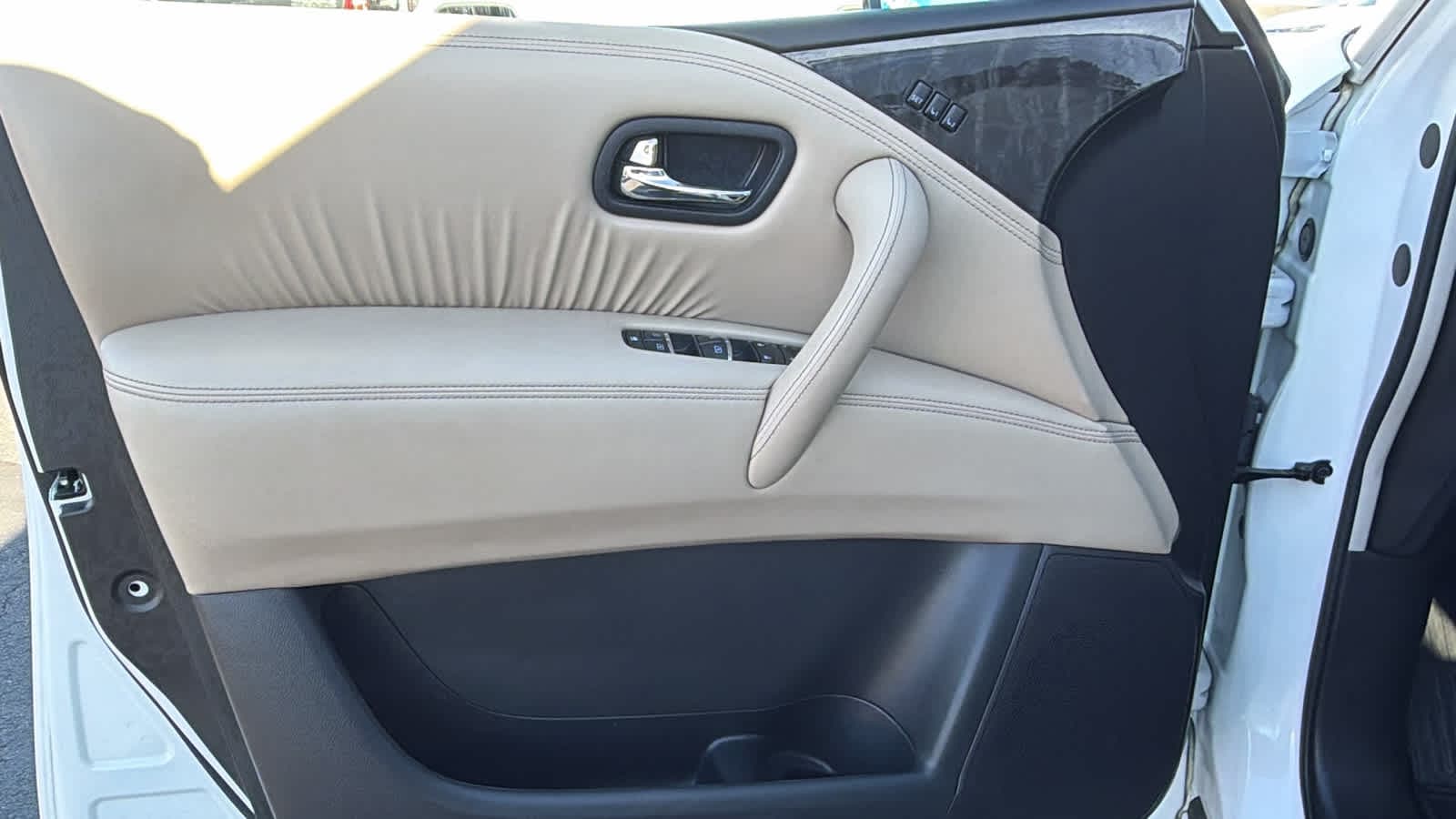 Thumbnail: 2023 Nissan Armada - 23