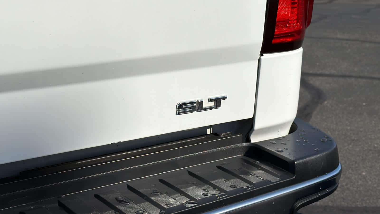 Thumbnail: 2017 GMC Sierra 2500 - 28