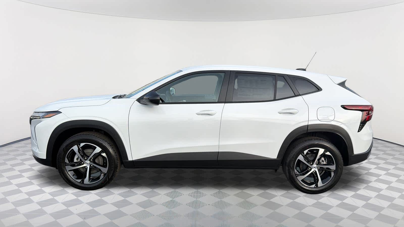 Thumbnail: 2026 Chevrolet Trax - 8