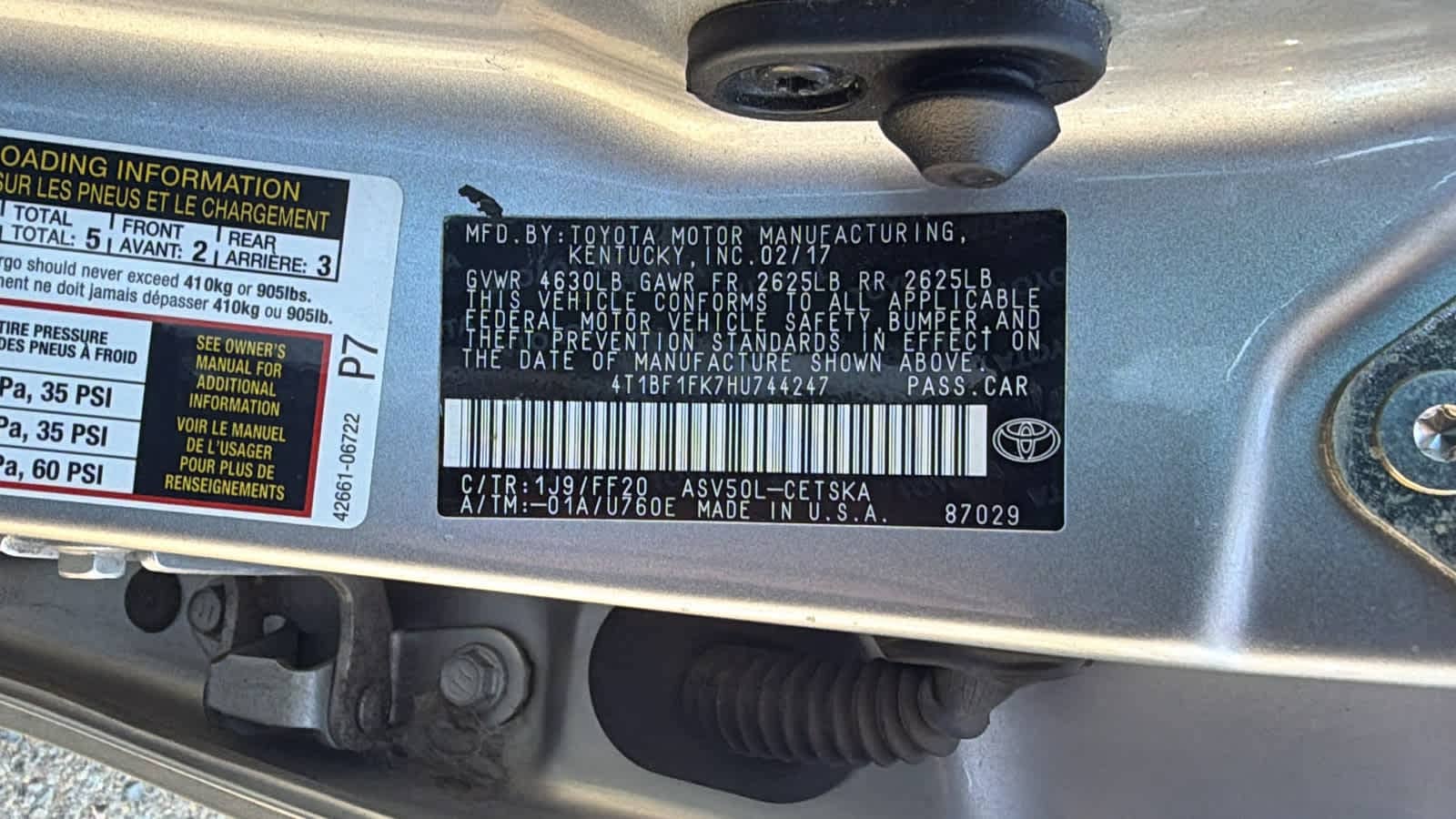 Thumbnail: 2017 Toyota Camry - 21