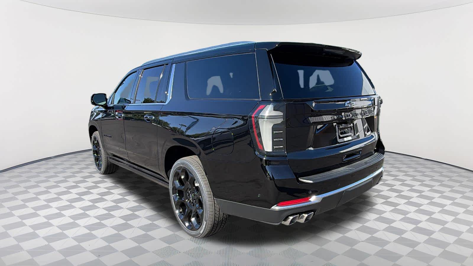 2026 Chevrolet Suburban High Country - Photo 7
