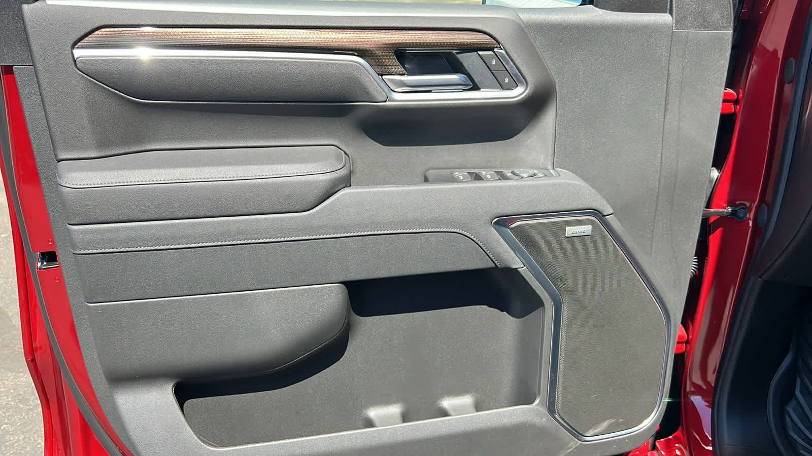 Thumbnail: 2026 Chevrolet Silverado 1500 - 23