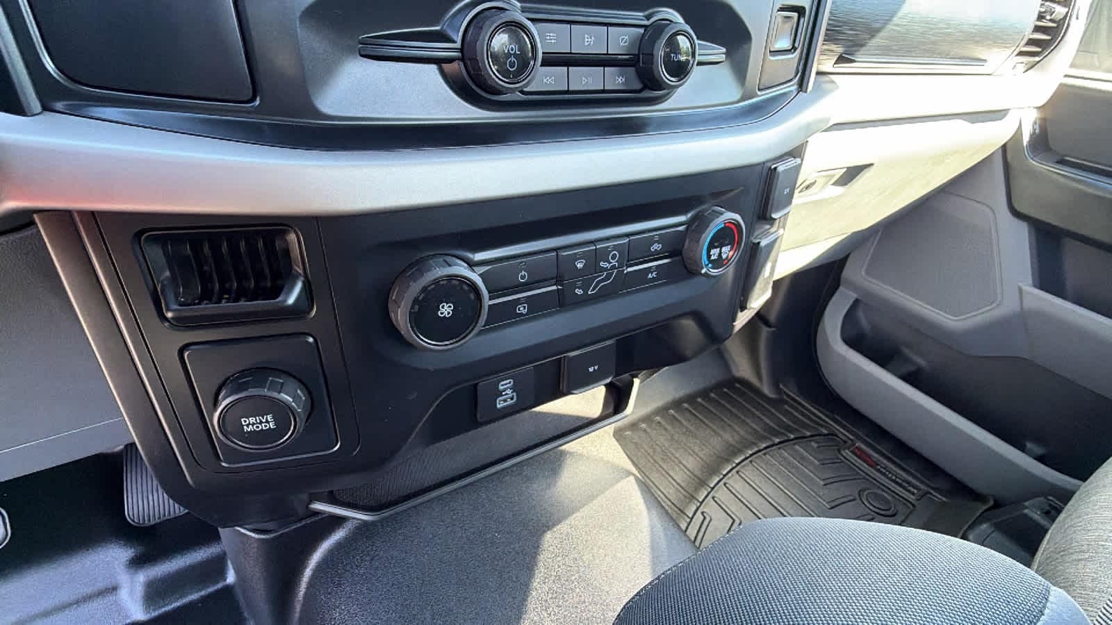 Thumbnail: 2021 Ford F-150 - 14