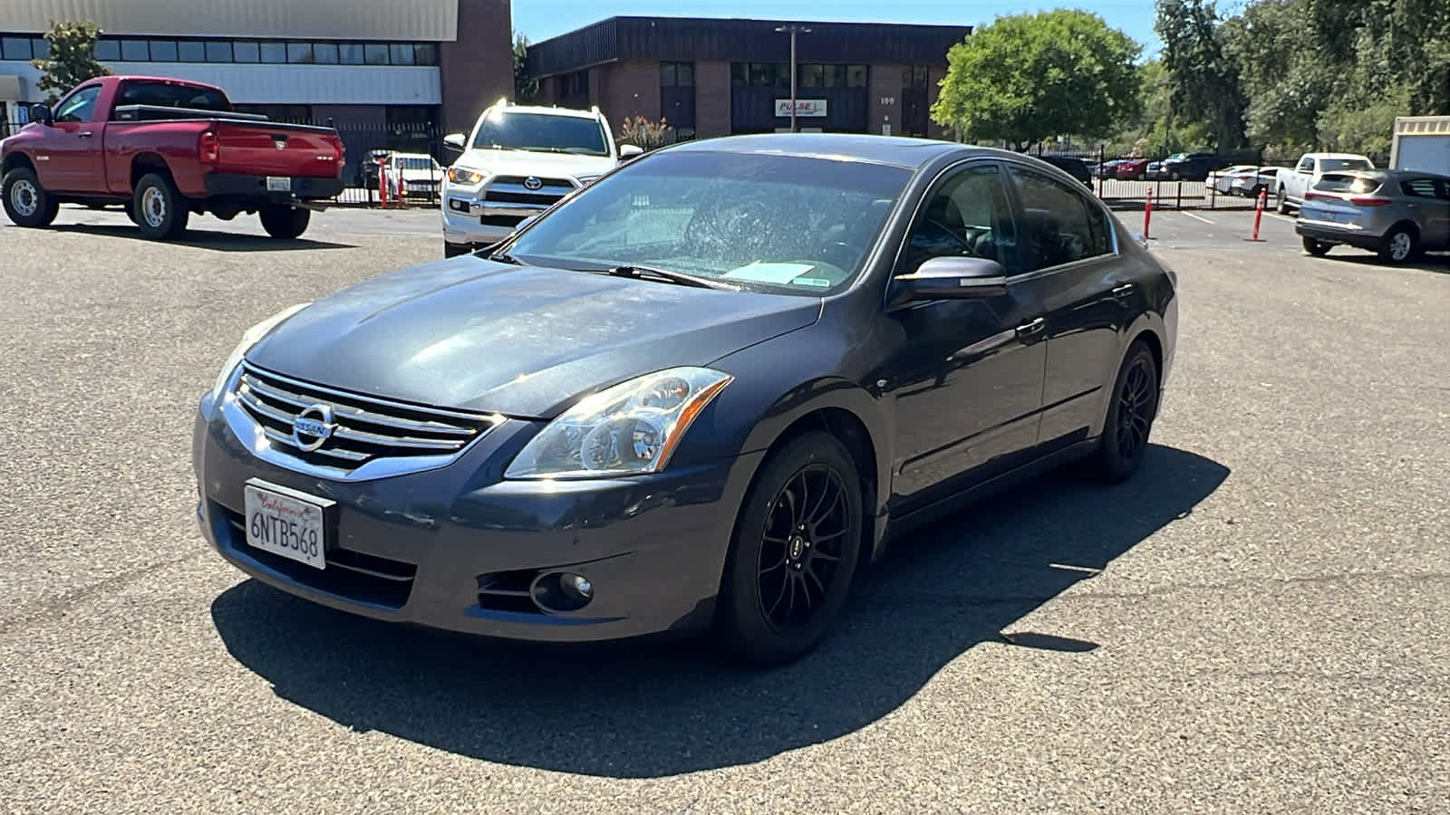 Thumbnail: 2011 Nissan Altima - 1