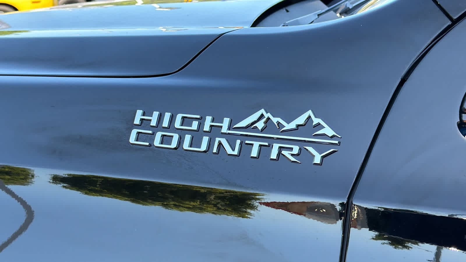 2026 Chevrolet Suburban High Country - Photo 28