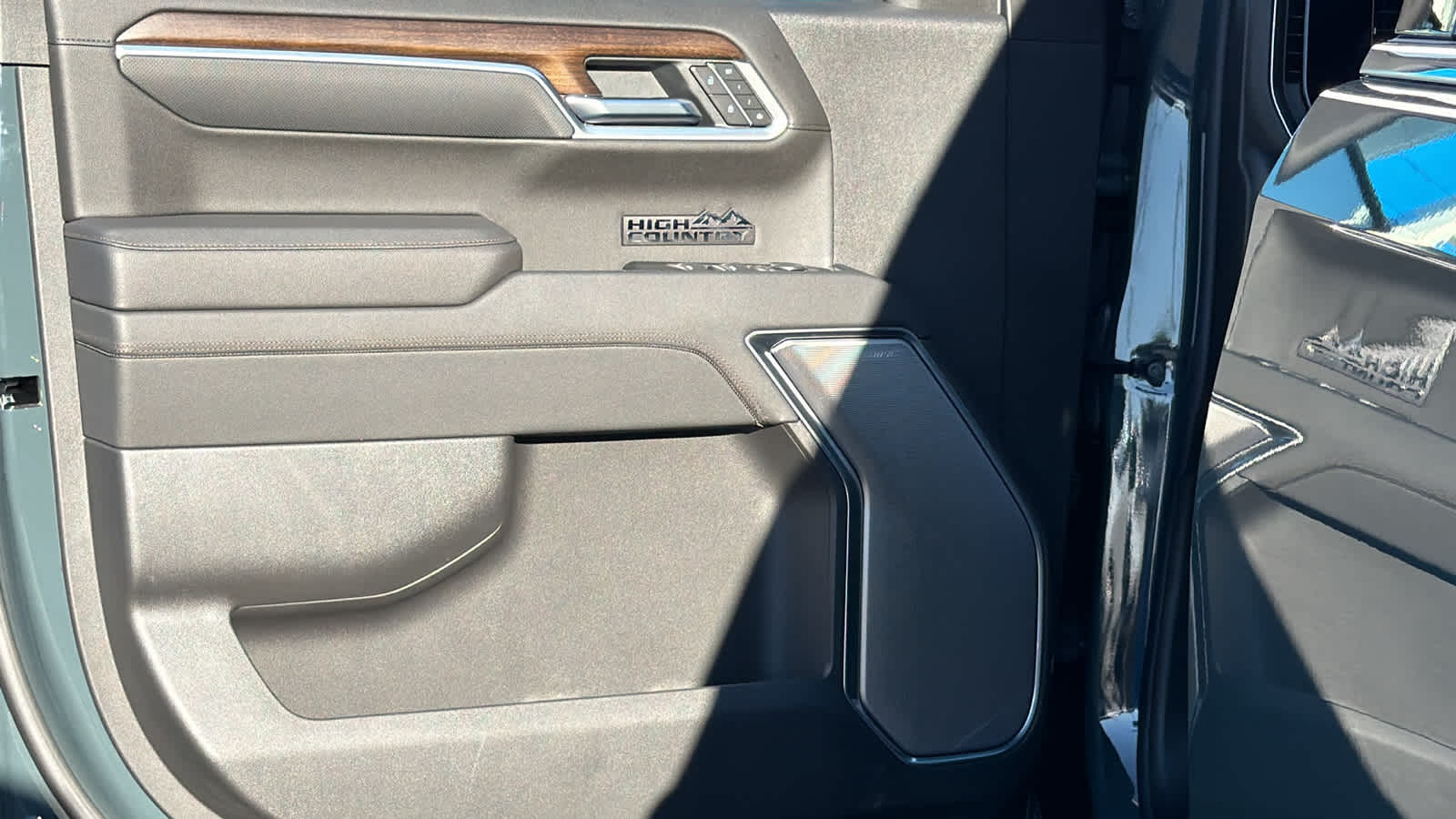 Thumbnail: 2026 Chevrolet Silverado 1500 - 23