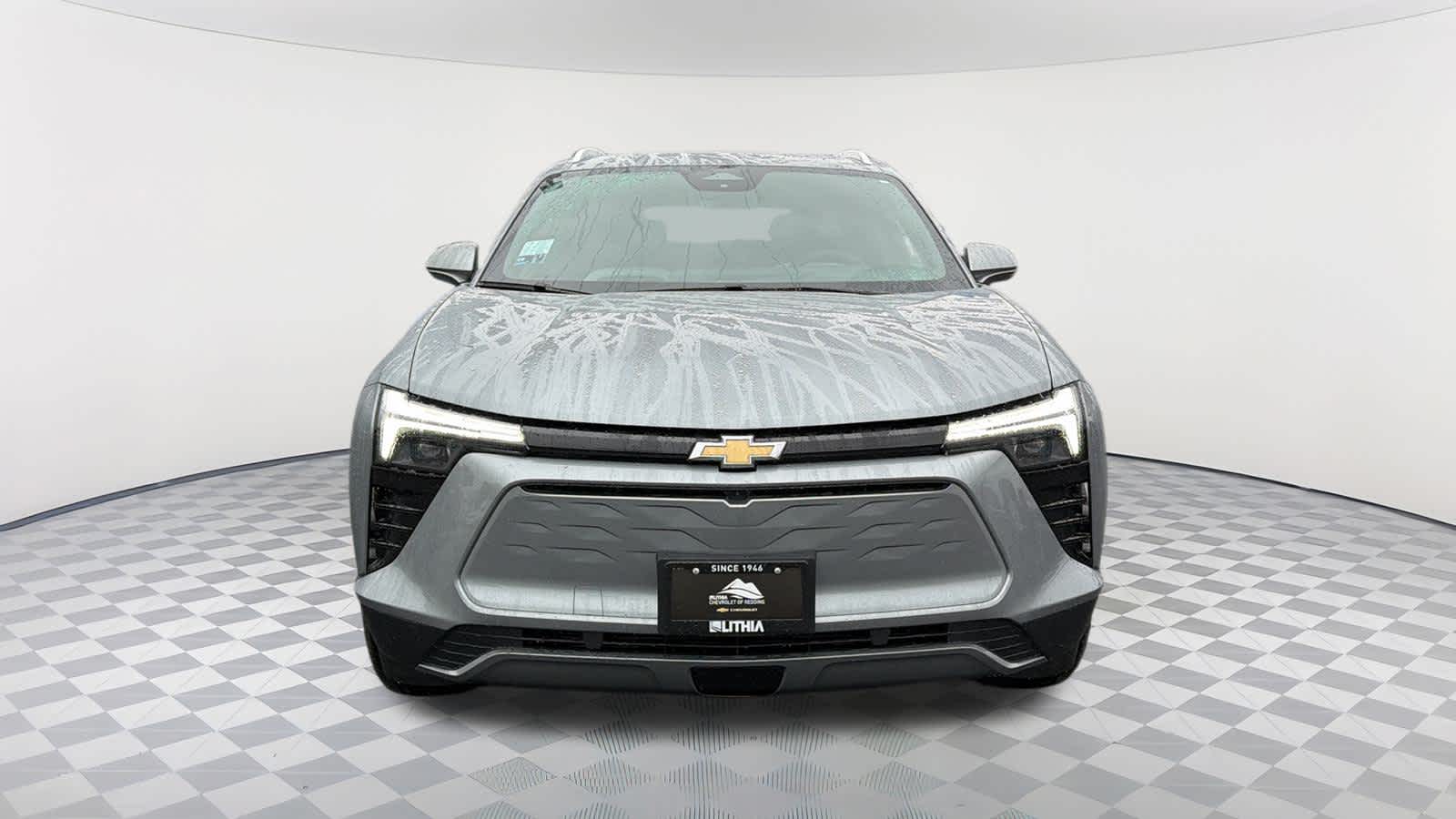 2026 Chevrolet Blazer EV photo 2
